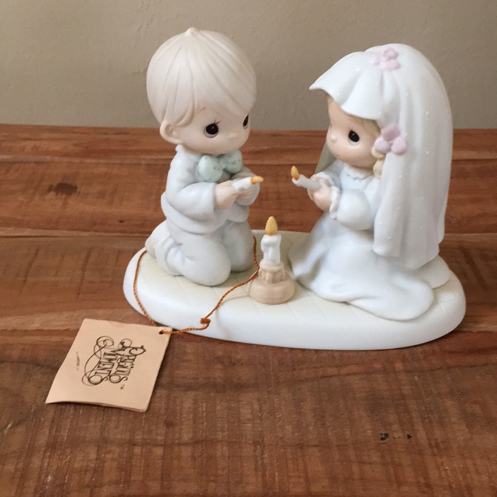 Precious Moments "The Lord Is Your Light To Happiness" Wedding Figurine 1988